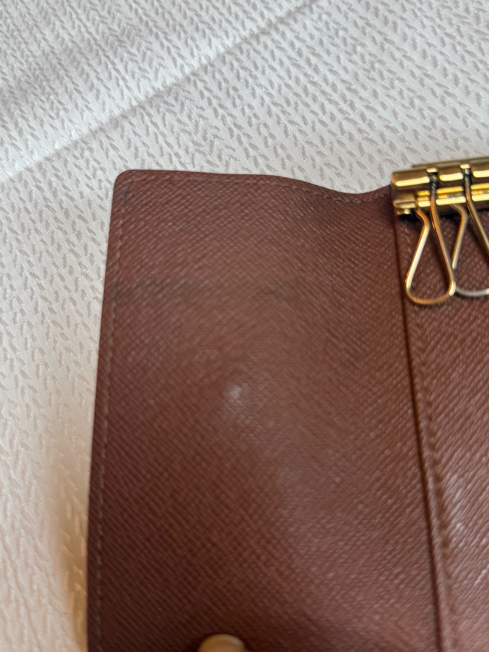 Louis Vuitton Monogram 6 Key Holder - Picture 11 of 15